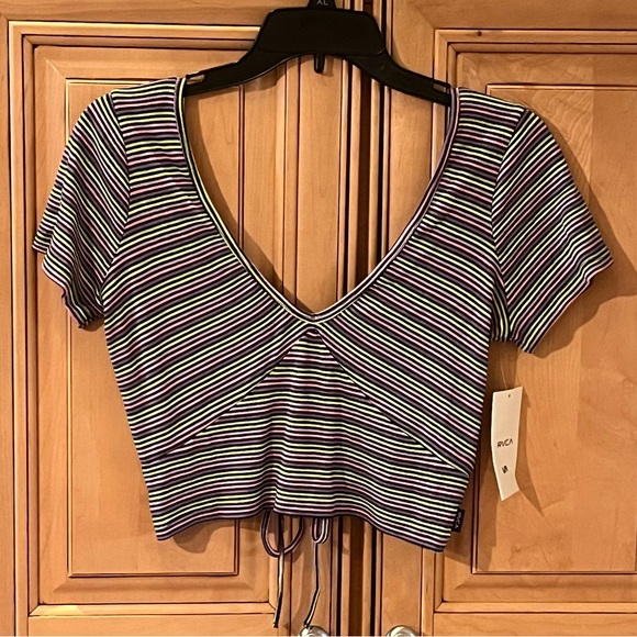NWT RVCA Smitten Top - Picture 8 of 14